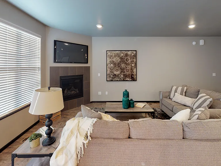 Cascades Townhomes — Photo 6