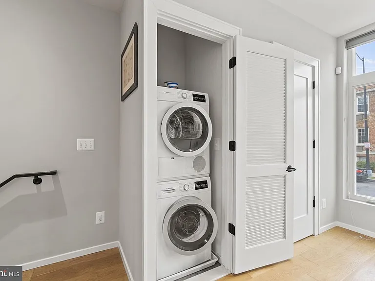 1201 Kearny St NE #101 — Photo 13