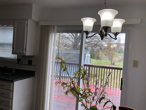 5th image of 1602 Dunraven Dr