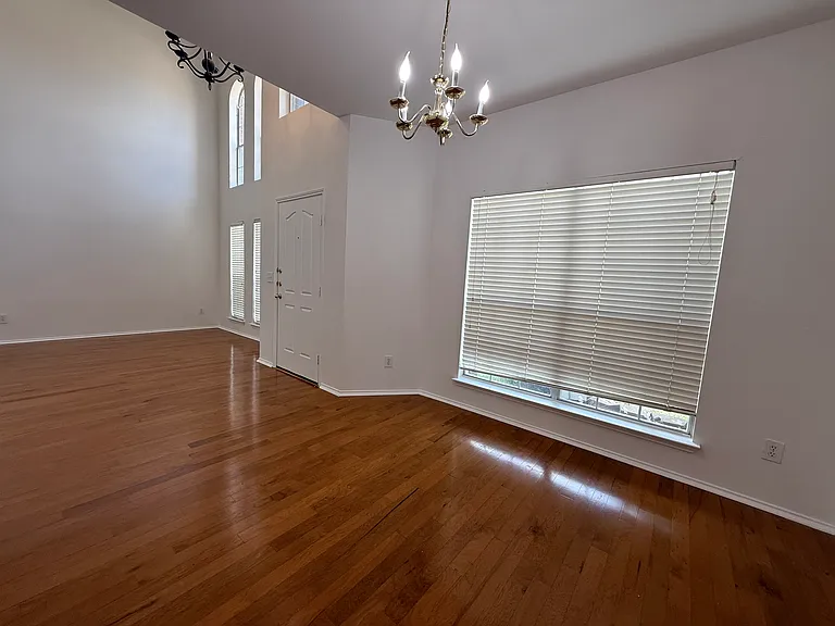 4316 Giovanni Dr — Photo 4