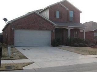 8808 Trailblazer Dr, Aubrey, TX 76227