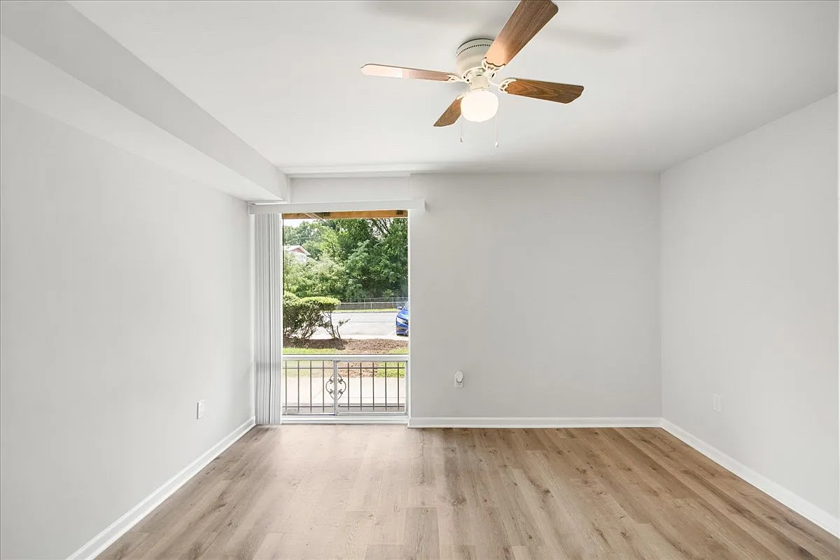 1 bed, 668 sqft, $1,900 — Photo 3