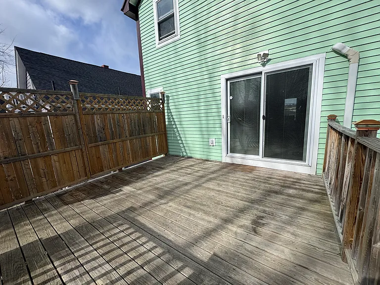 18 Jewett St #B — Photo 14
