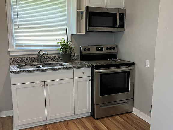 5th image of 1905 N 19th St