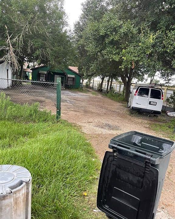 1st image of 1910 Seabourne Creek Ln