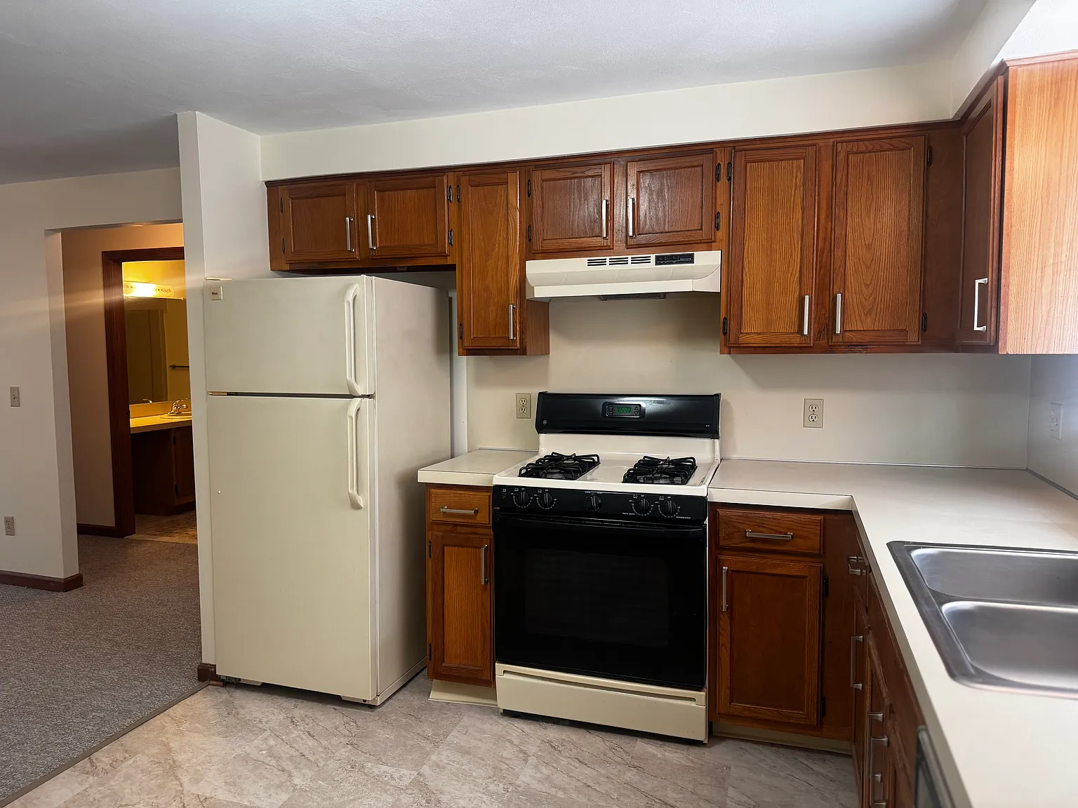 2 bed, 900 sqft, $1,875 — Photo 4