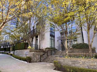 455 Beach Cres #1207, Vancouver, BC V6Z 3E5