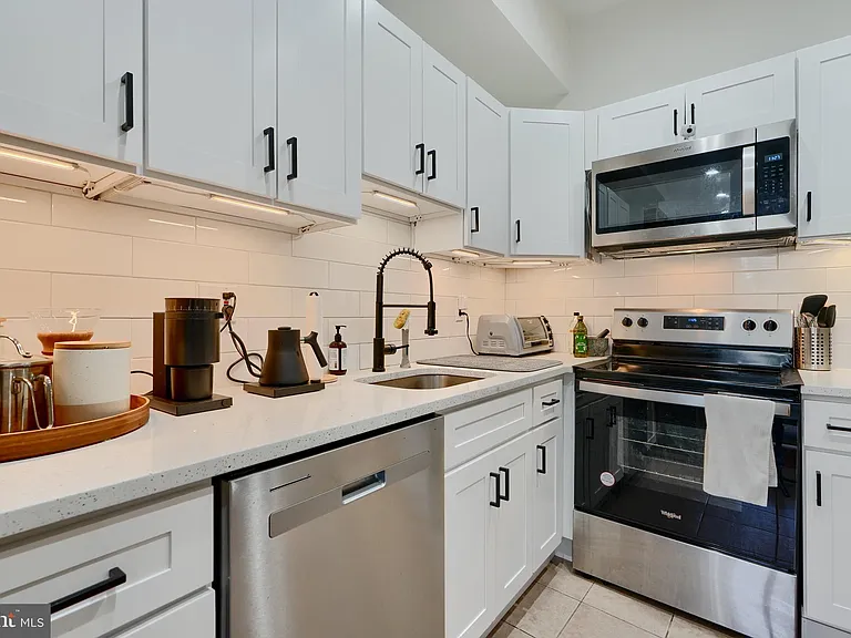 1719 Guilford Ave #2 — Photo 8