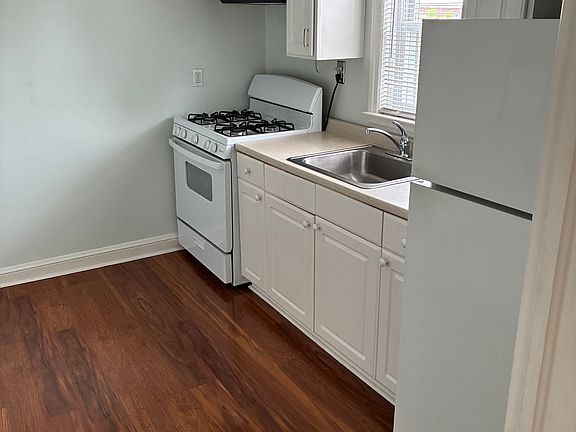 5th image of 2823 Clearview Ave APT 2