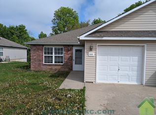 800 Fall Meadow Ln #800, Belton, MO 64012