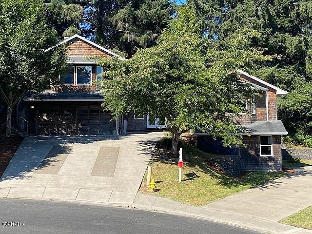 1st image of 2404 NE 55th Ct