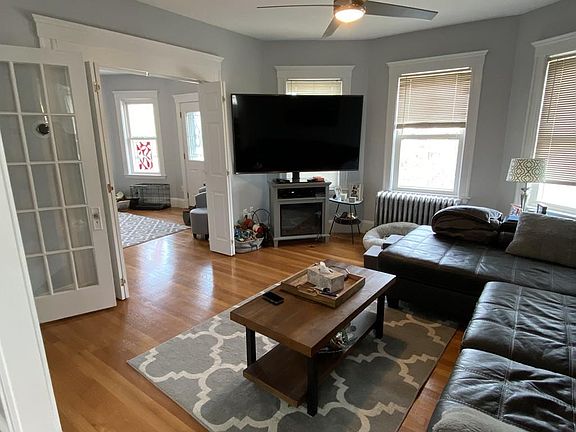3rd image of 137 Blue Hills Pkwy #2