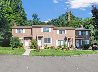 100-10 Coat Ln UNIT 4B, Shelton, CT 06484