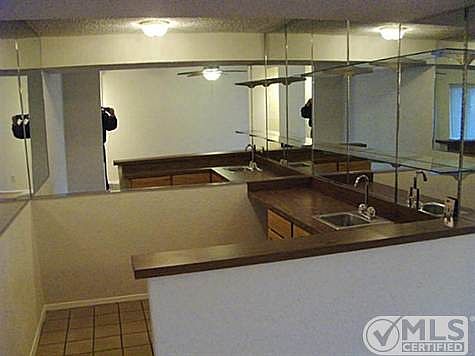 4th image of 8560 Park Ln APT 26