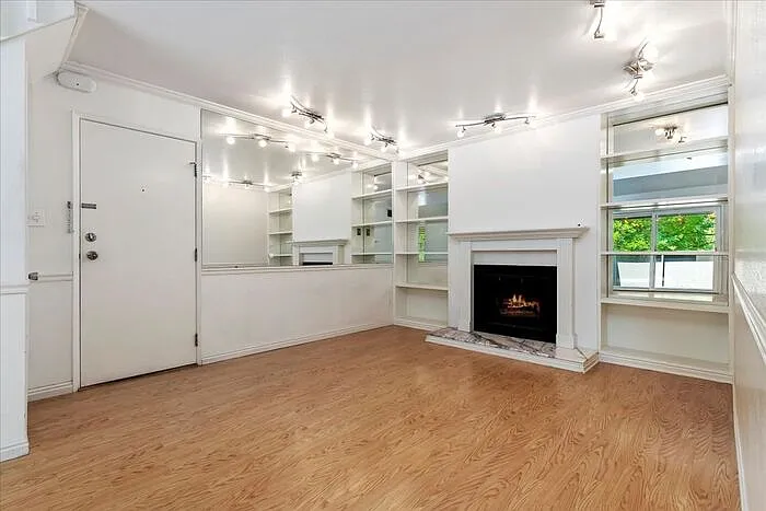 1160 S Foothill Dr #235 — Photo 4