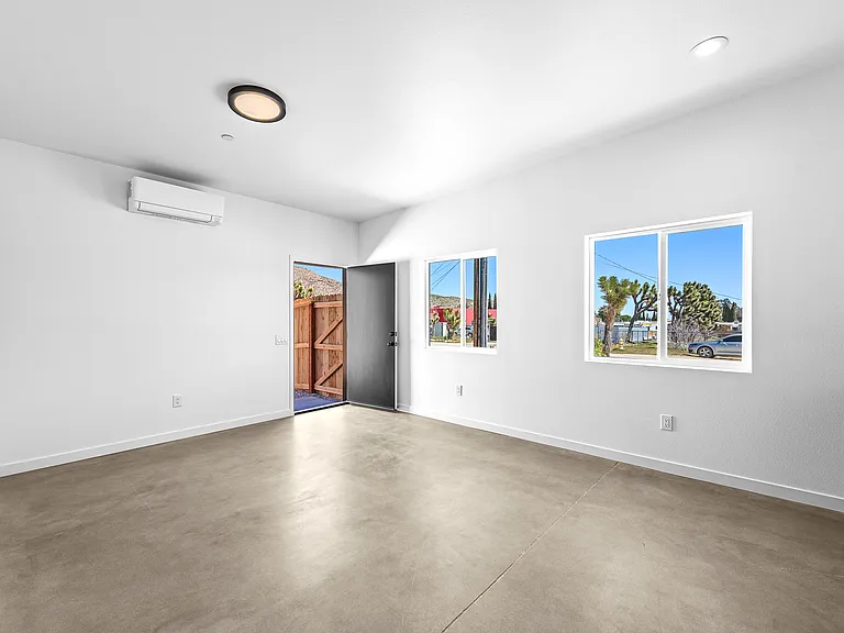 55668 Buena Vista Dr #2 — Photo 8