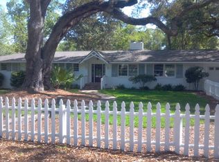 221 Magnolia St, Saint Simons Island, GA 31522