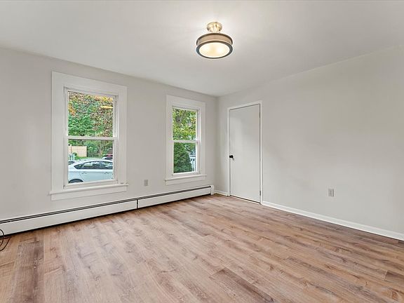 3rd image of 53 White St APT 1