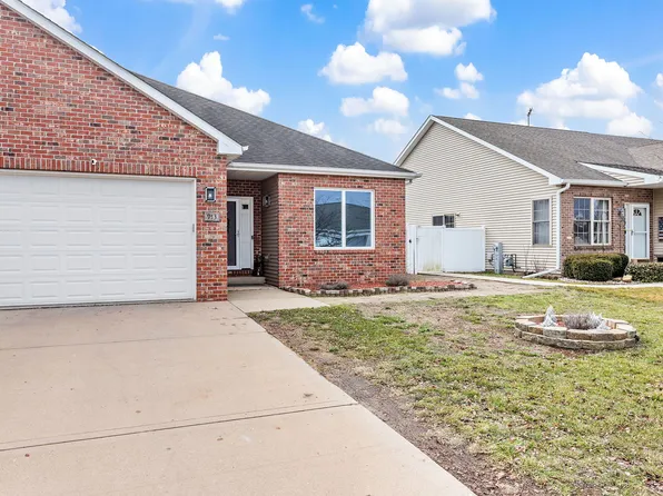 913 W Bergera Rd, Braidwood, IL 60408