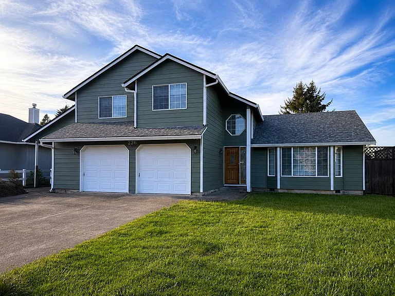 226 Sparks Dr — Photo 1