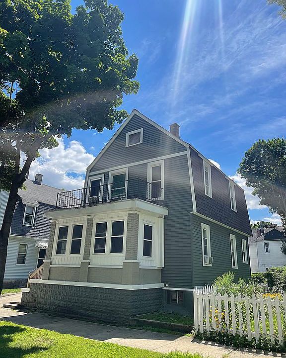 1st image of 708 Jackson St NW