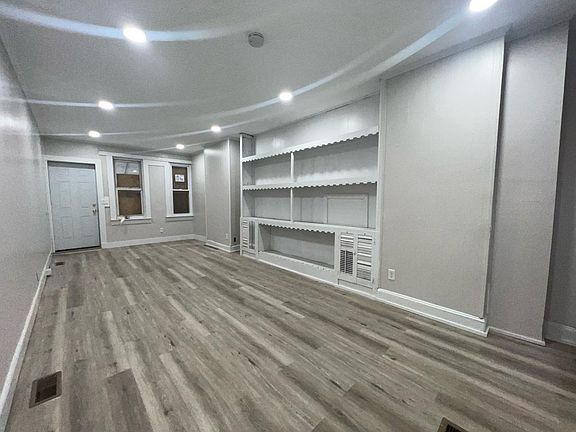 3rd image of 134 Old Rose St