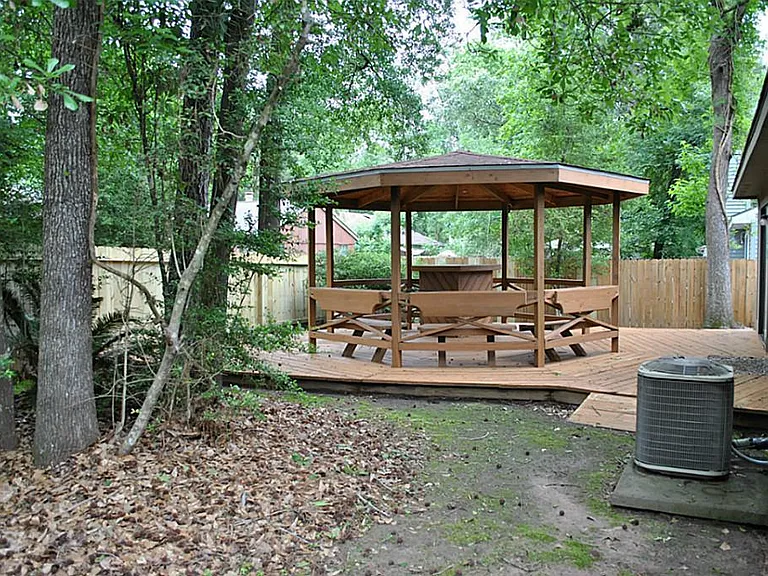 18 Dellforest Ct — Photo 39