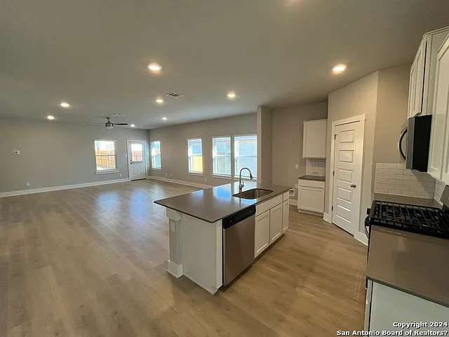 4506 Nueces Path — Photo 5