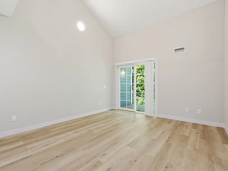 Taj Estates of Franklin II — Photo 183