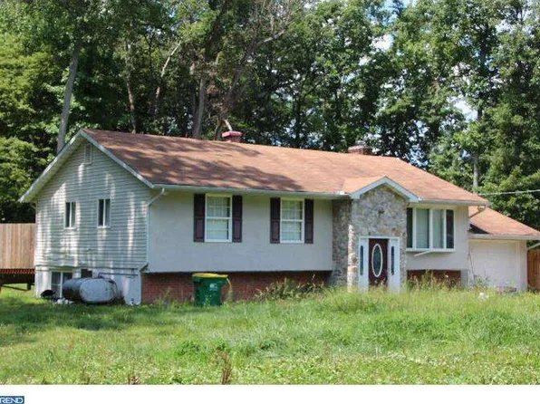 1422 Simms Woods Rd, Dover, DE 19901