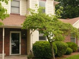 605 8th Ave SW APT D2, Conover, NC 28613