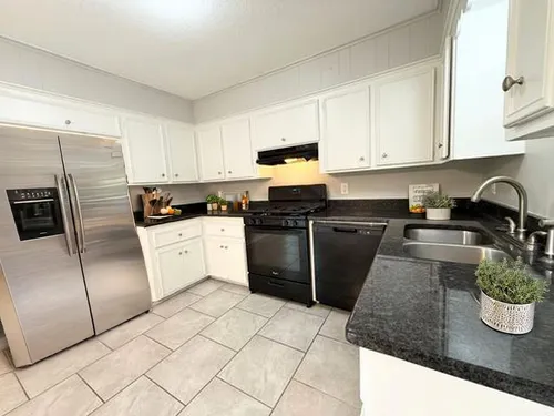 7401 Valley Dr Photo 1