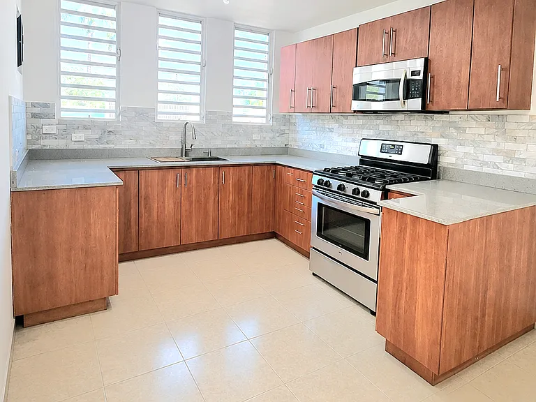339 Avenida Lopategui Cir — Photo 24