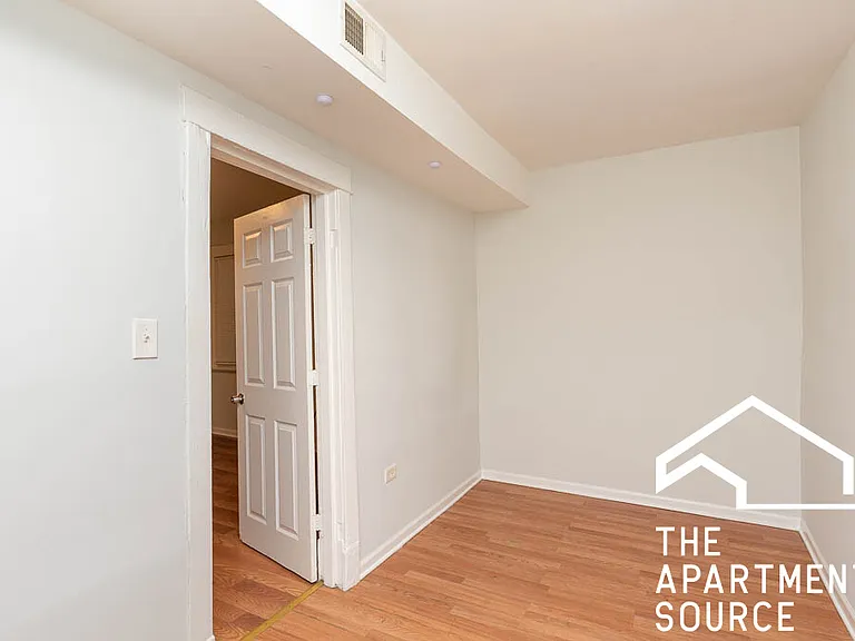 2026 N Kedvale Ave #G — Photo 15