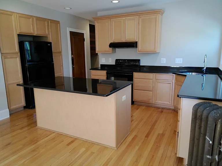 2041 N Main St #3 — Photo 10