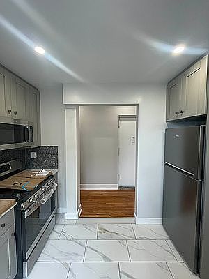 2nd image of 9031 Fort Hamilton Pkwy APT 3