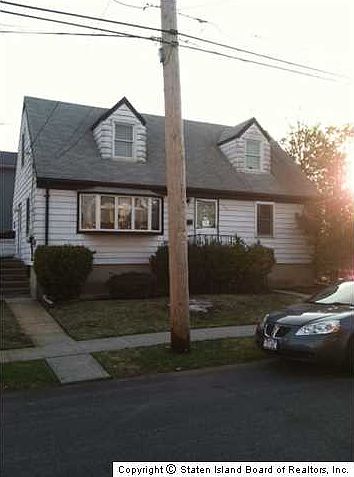 1st image of 182 Adams Ave