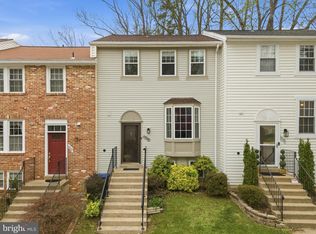 10058 Chestnut Wood Ln, Burke, VA
