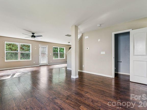 2nd image of 107 Berrybeth Cir