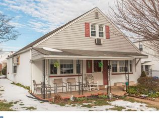 919 Loney St, Philadelphia, PA 19111