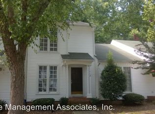 112 Pickett Ln, Cary, NC 27511