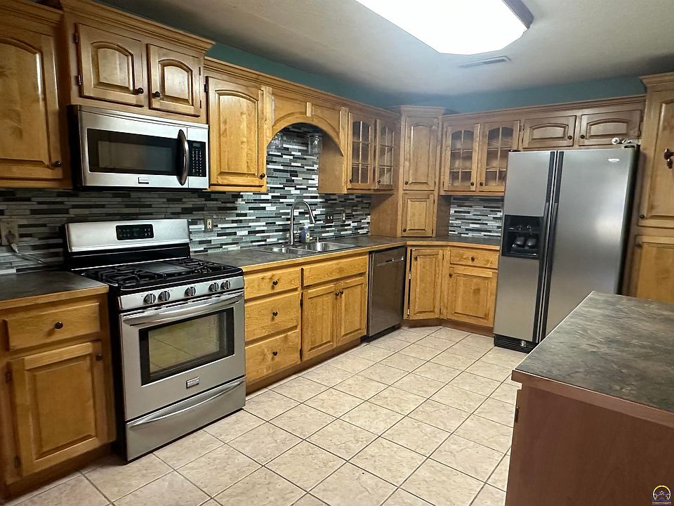 2nd image of 315 Nebraska Ave