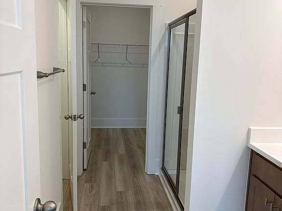 5th image of 5103 Sunnycreek Dr