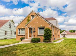3406 W Ruskin St, Milwaukee, WI 53215