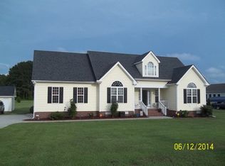 1277 Woodridge Ct, Nashville, NC 27856