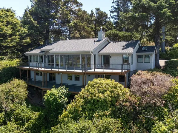 142 E Bay Point Rd, Gleneden Beach, OR 97388