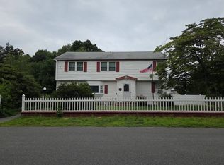 16 Mandalay Dr, Peabody, MA 01960