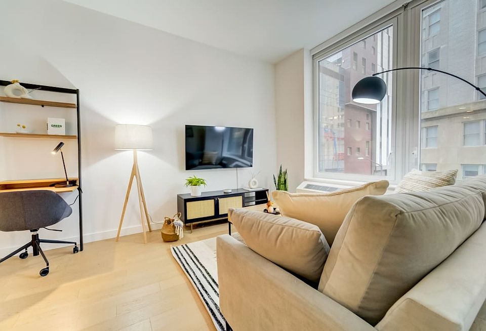 1st image of 180 Water St APT 2506