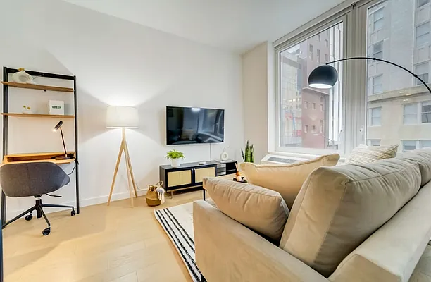 Rented by Metro Loft Management | media 2