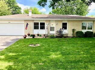 1336 Carolbeth Ave, Macomb, IL 61455